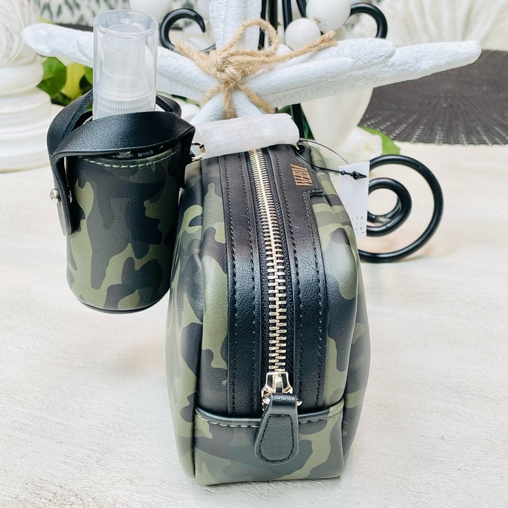 WHBM Cosmetic Case 🖤🤍NWT🖤🤍 - Picture 10 of 10